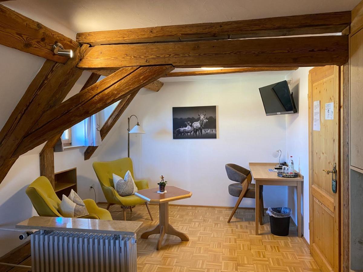 Gasthof - Pension - Adler Вайлер-Зимерберг Екстериор снимка